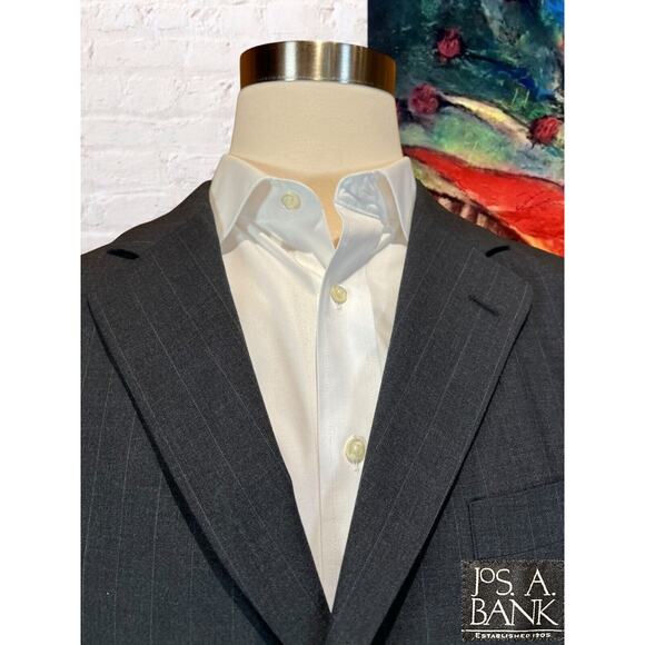 Jos A Bank 42L 34W Charcoal Gray Pinsripe 2 Piece Suit Jacket Pants Note - Picture 2 of 16